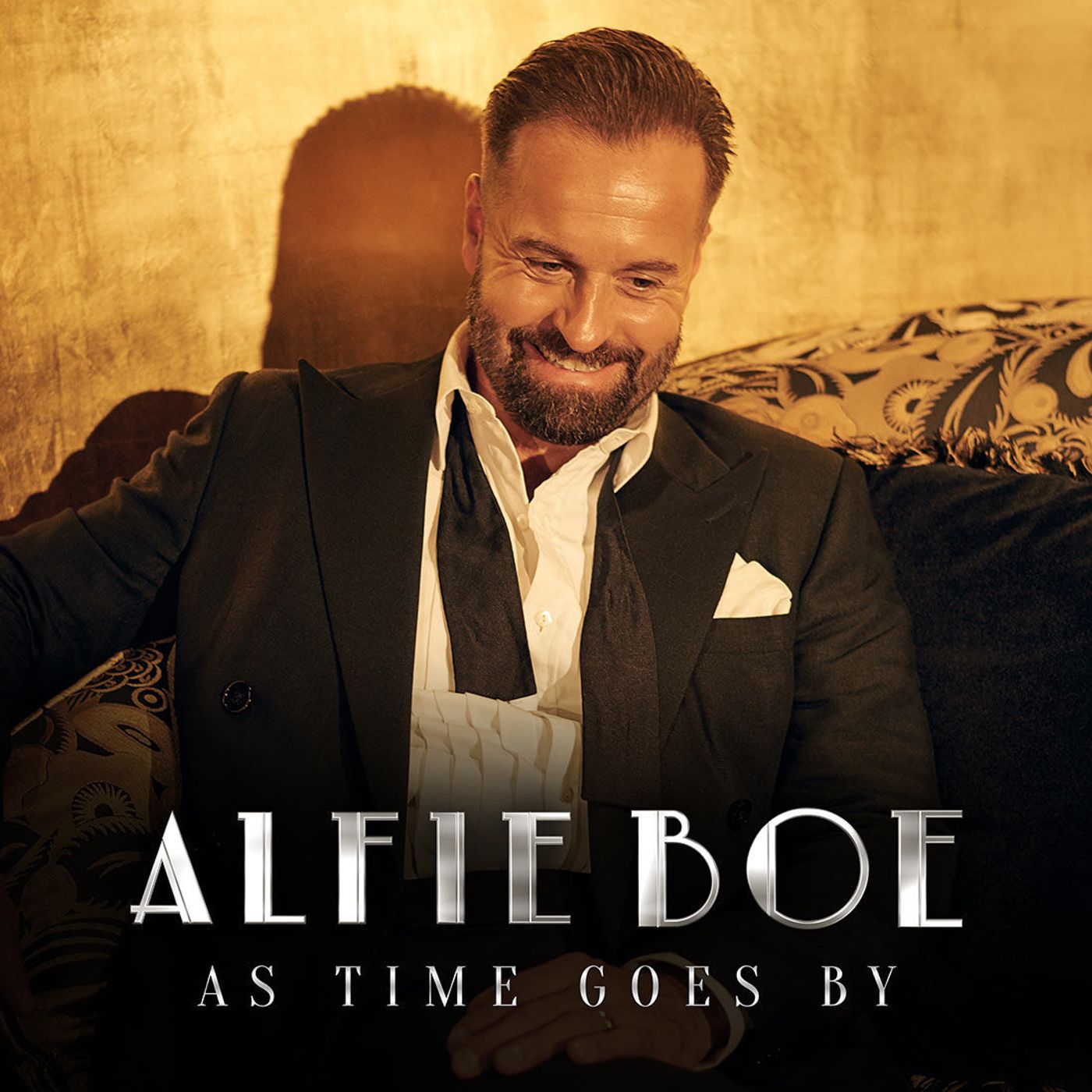 BWW Album Review: Alfie Boe's AS TIME GOES BY Is Full Of Old-Fashioned Elegance  Image