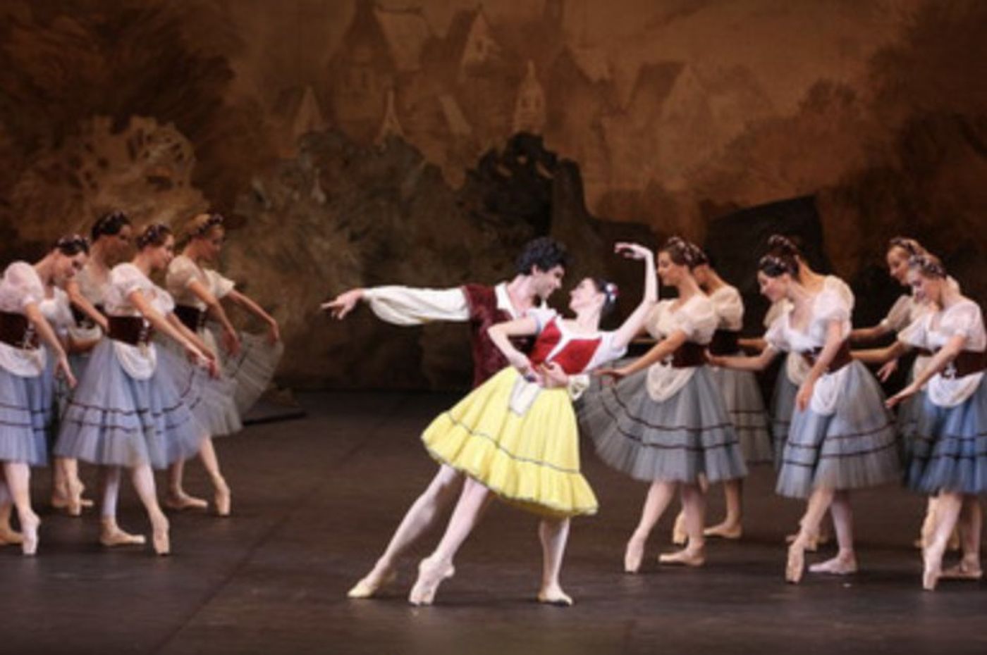 GISELLE to Play at Bolshoi Theatre May to June 2019  Image