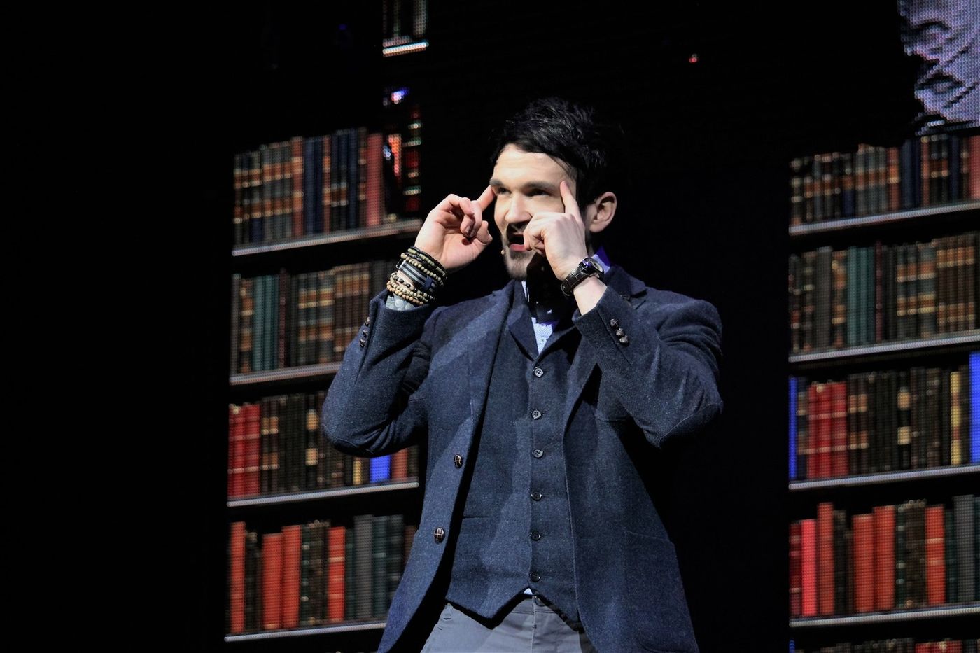 Interview: Colin Cloud Plays Head Games in THE ILLUSIONISTS LIVE FROM BROADWAY Coming to the Durham Performing Arts Center in May  Image