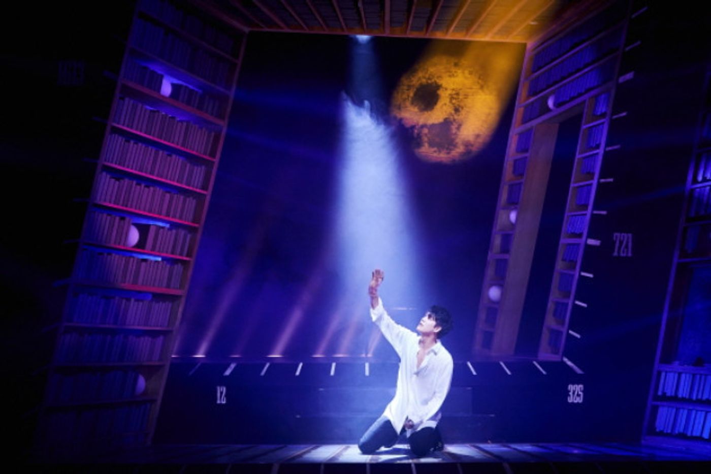 Review: MAMA DON'T CRY at Art One Theater, An Offer That You Can't Refuse Review: MAMA DON'T CRY at Art One Theater, An Offer That You Can't Refuse Image