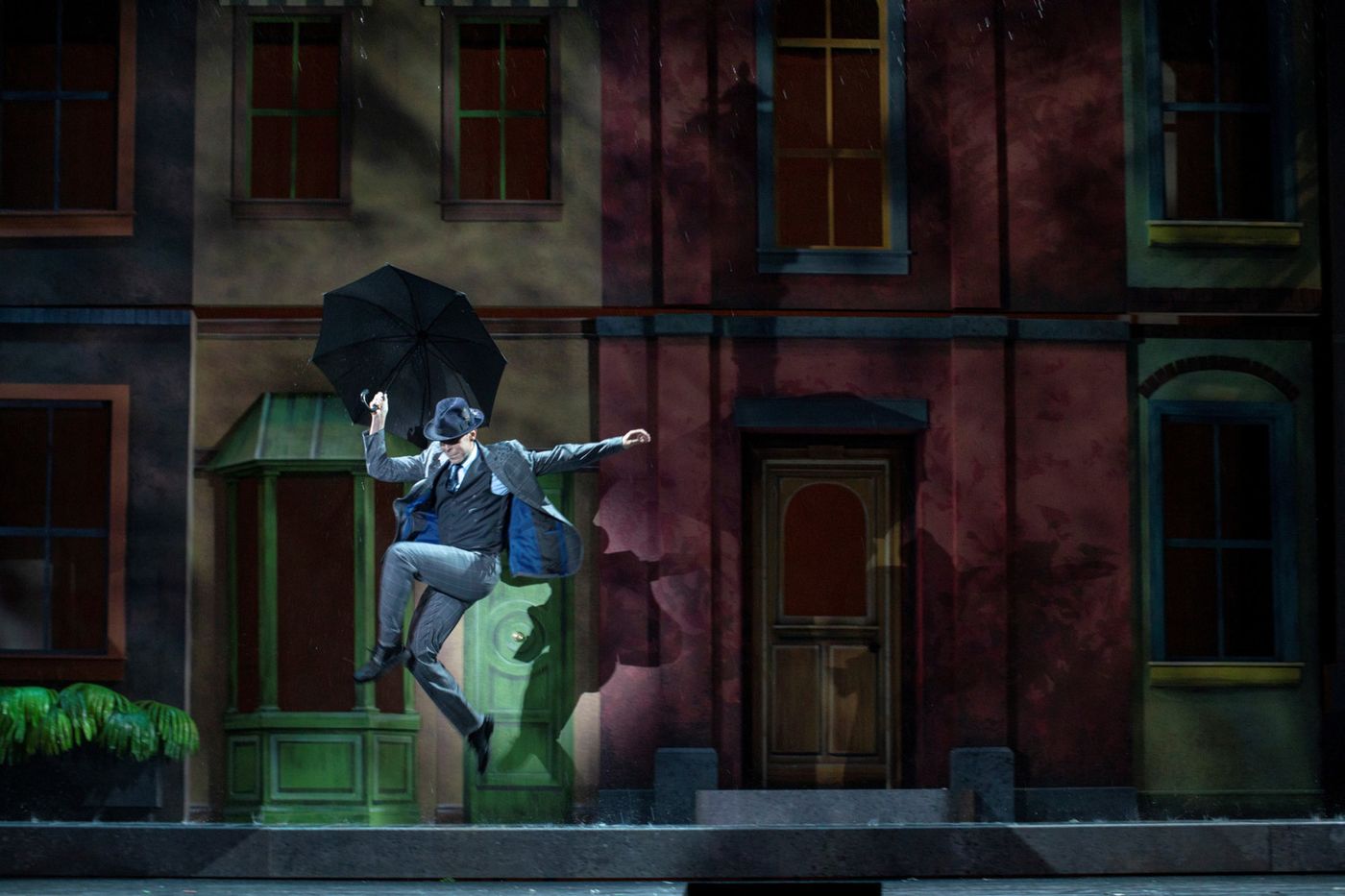 Review: SINGIN' IN THE RAIN at Atlanta Lyric Theatre  Image