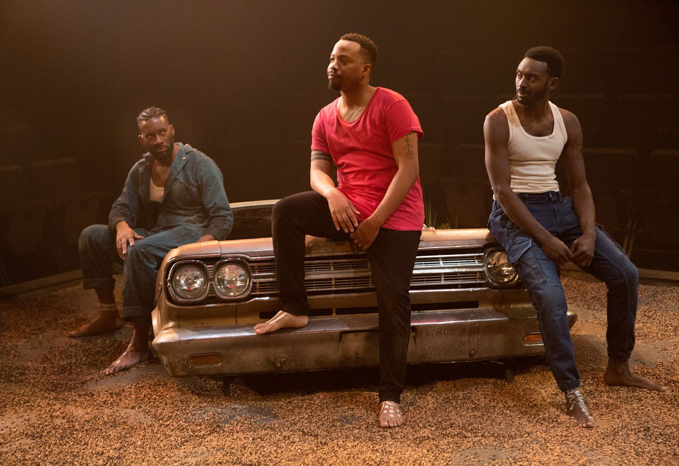 Review: Familial Bonds and Tradition Ground THE BROTHERS SIZE in Moving Production  Image