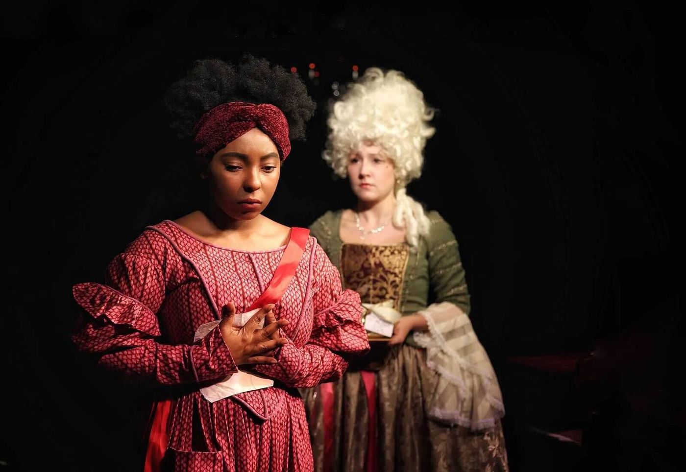 Review: Epic Theatre Company's THE REVOLUTIONISTS  Image
