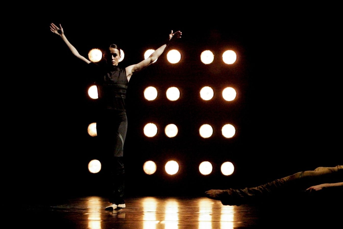 Review: Aah! MIRRORS at Festival Ballet Providence Review: Aah! MIRRORS at Festival Ballet Providence Image