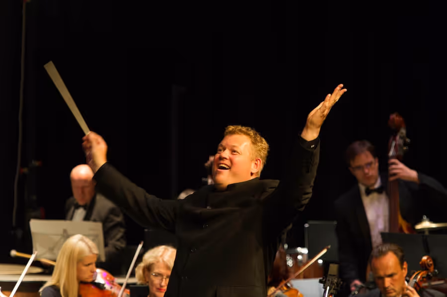 Review: NJ SYMPHONY PERFORMS BRAHMS AND MAHLER at Bergen PAC Image