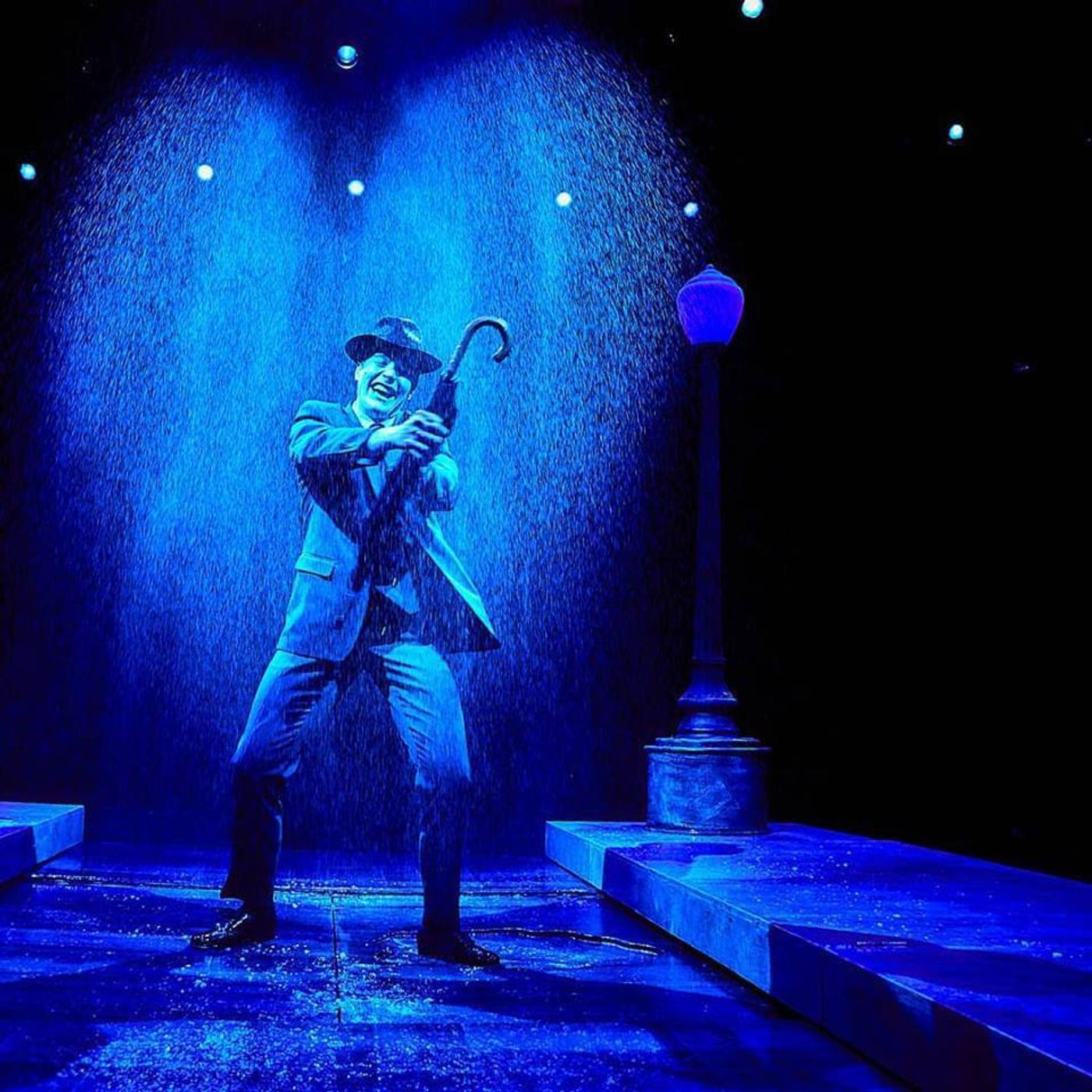 Review: SINGIN' IN THE RAIN is a Hale Centre Hit!  Image