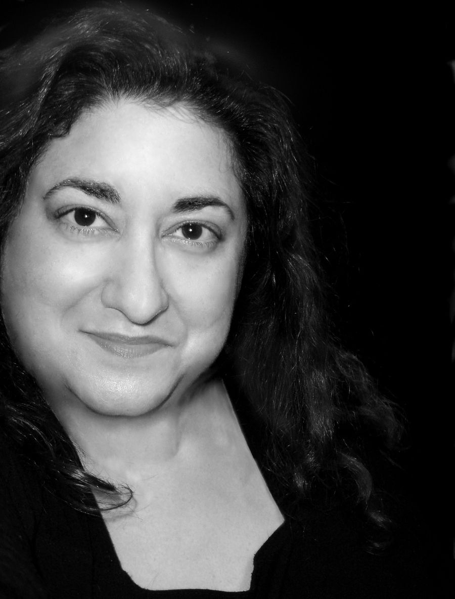 Interview: Roxanne Wach, Director of FUN HOME at Omaha Community Playhouse Image
