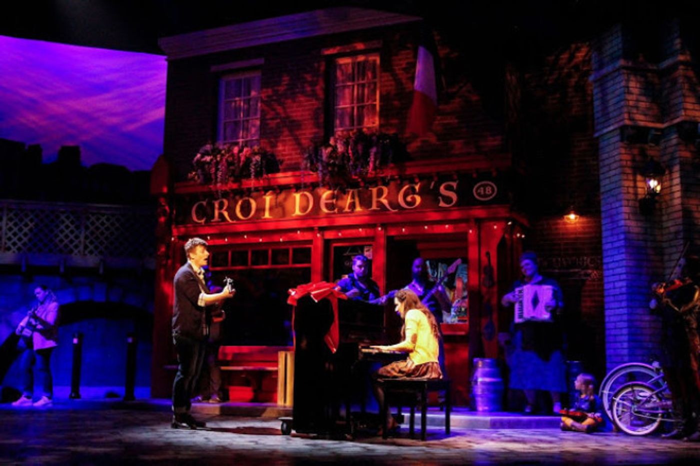 Review: ONCE Showcases First-Rate Artistry at The Phoenix Theatre Company  Image