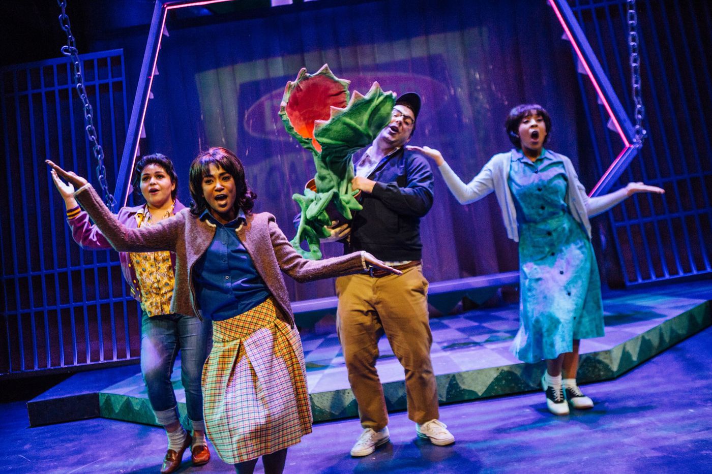 Review: LITTLE SHOP OF HORRORS is in bloom at STAGES REPERTORY THEATRE  Image
