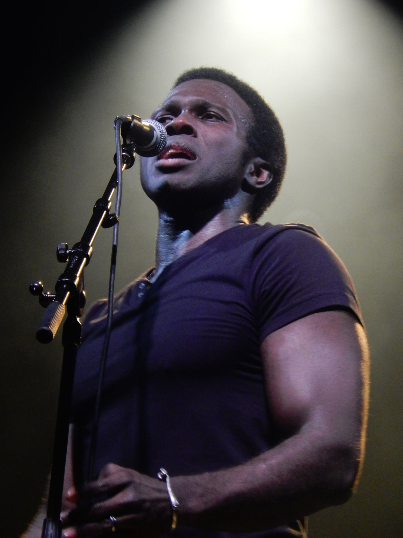 JOSHUA HENRY PERFORMS SOLO SHOW IN LOS ANGELES at El Rey  Image