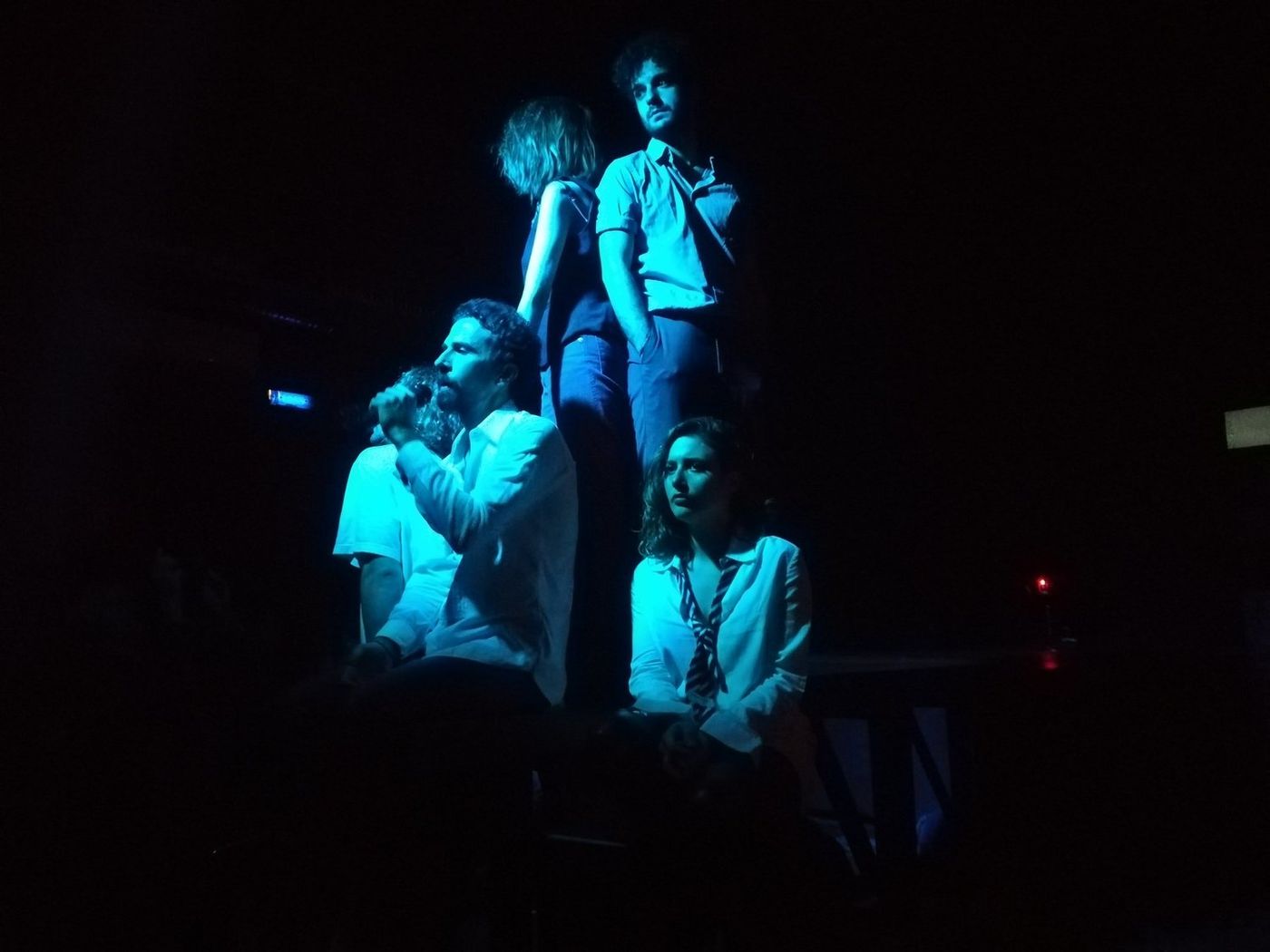 Review: MAD WORLD NON SI ESCE VIVI DAGLI ANNI '80  al TEATRO LO SPAZIO  Image