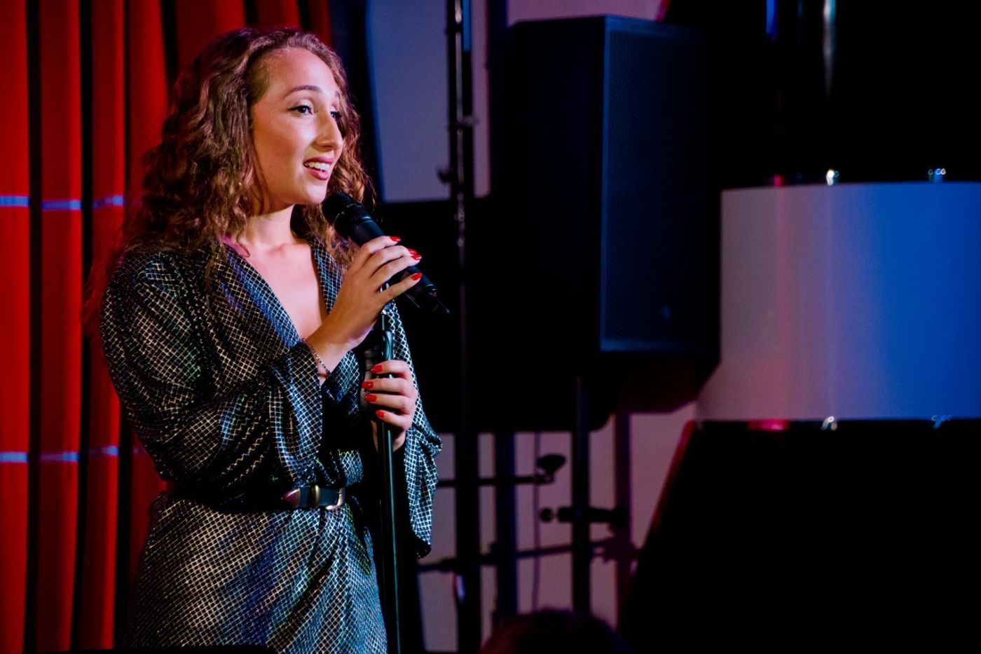 Review: EMMA KINGSTON, Live at Zedel Review: EMMA KINGSTON, Live at Zedel Image