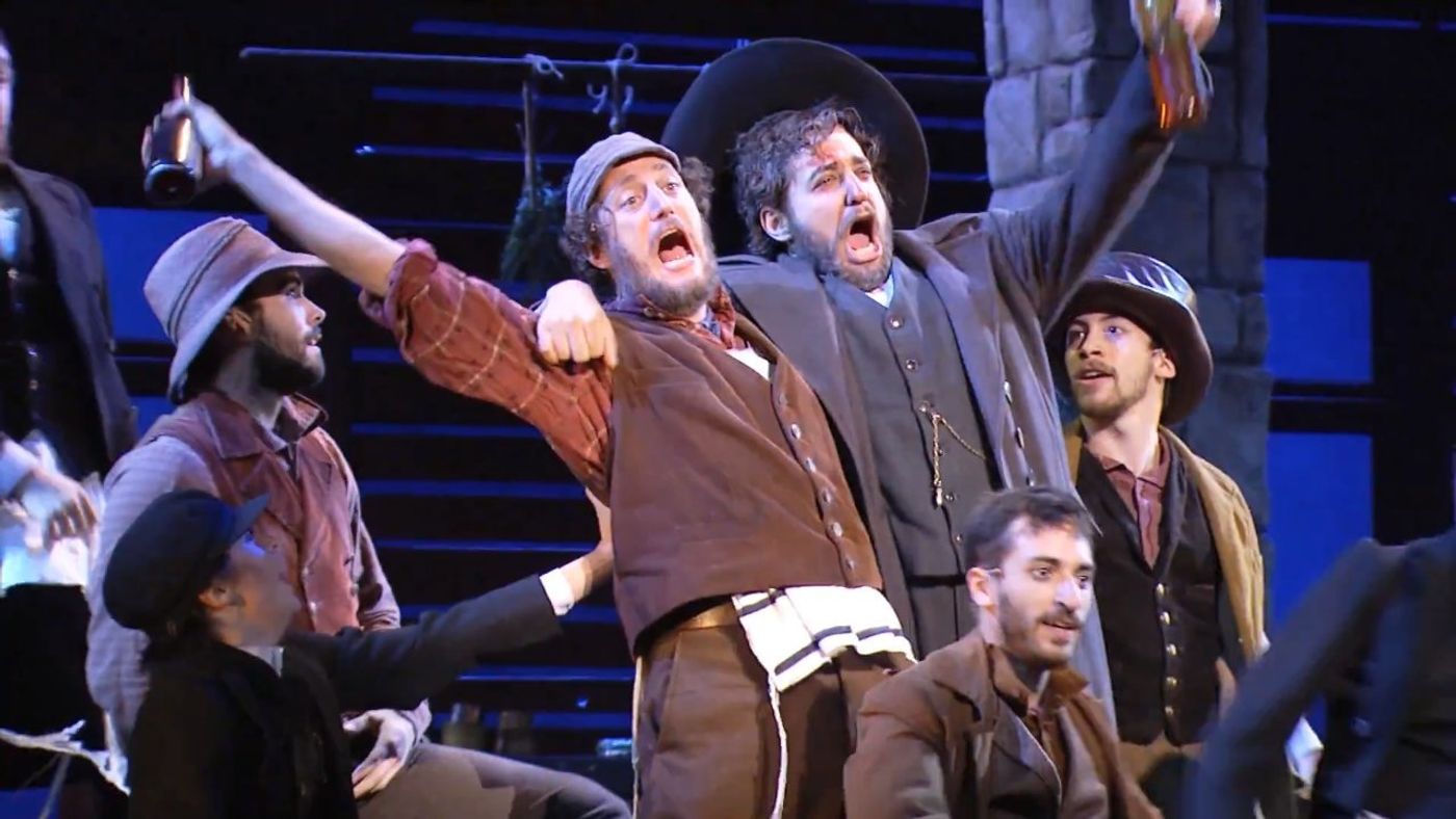 Broadway Beyond Louisville Review: FIDDLER ON THE ROOF at Aronoff Center  Image