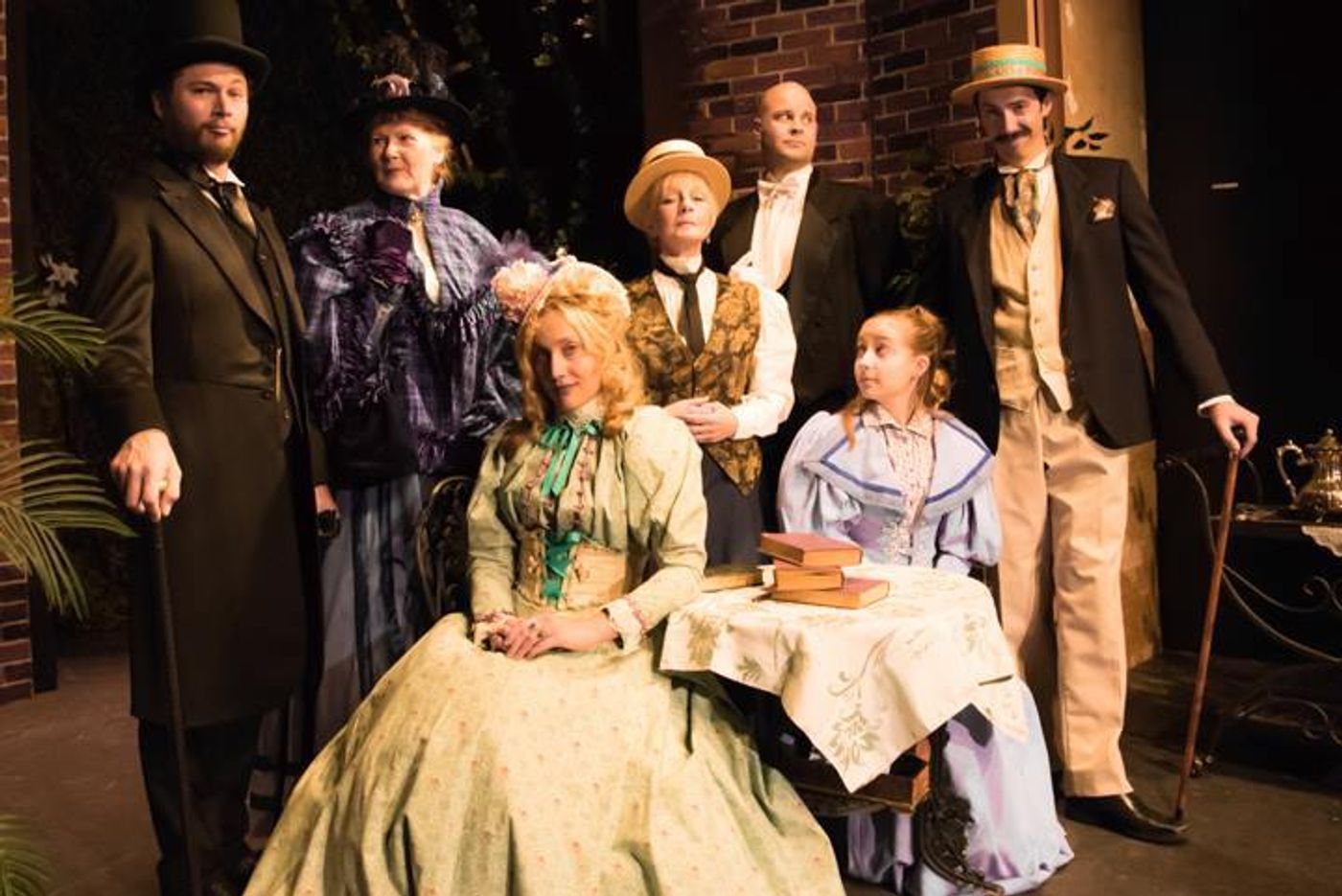 Review: THE IMPORTANCE OF BEING EARNEST at The Santa Fe Playhouse  Image