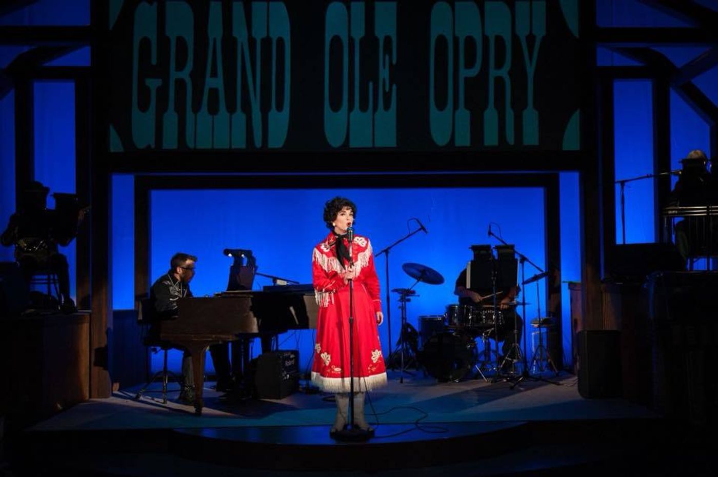 Review: ALWAYS... PATSY CLINE Shines at BDT Stage Review: ALWAYS... PATSY CLINE Shines at BDT Stage Image
