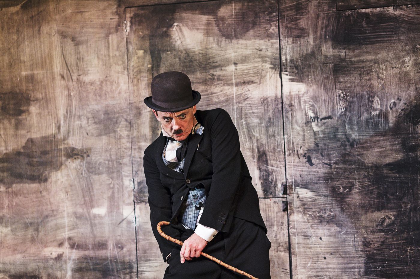 Review: DIKTATOREN at Odense Teater  Image