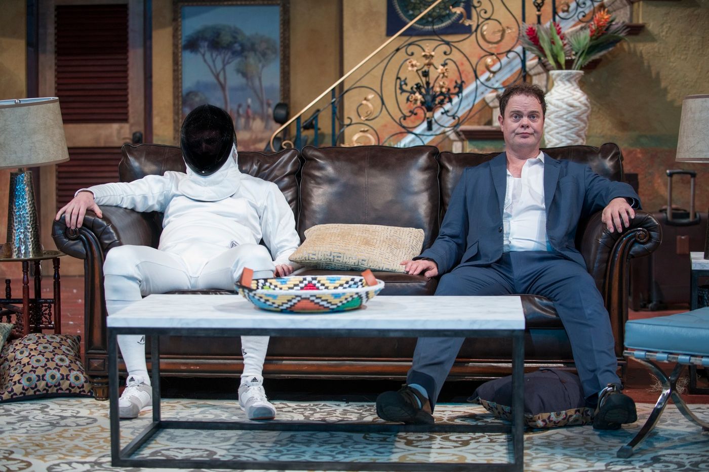 Review: THE DOPPELGÄNGER (AN INTERNATIONAL FARCE) at Steppenwolf Theatre  Image