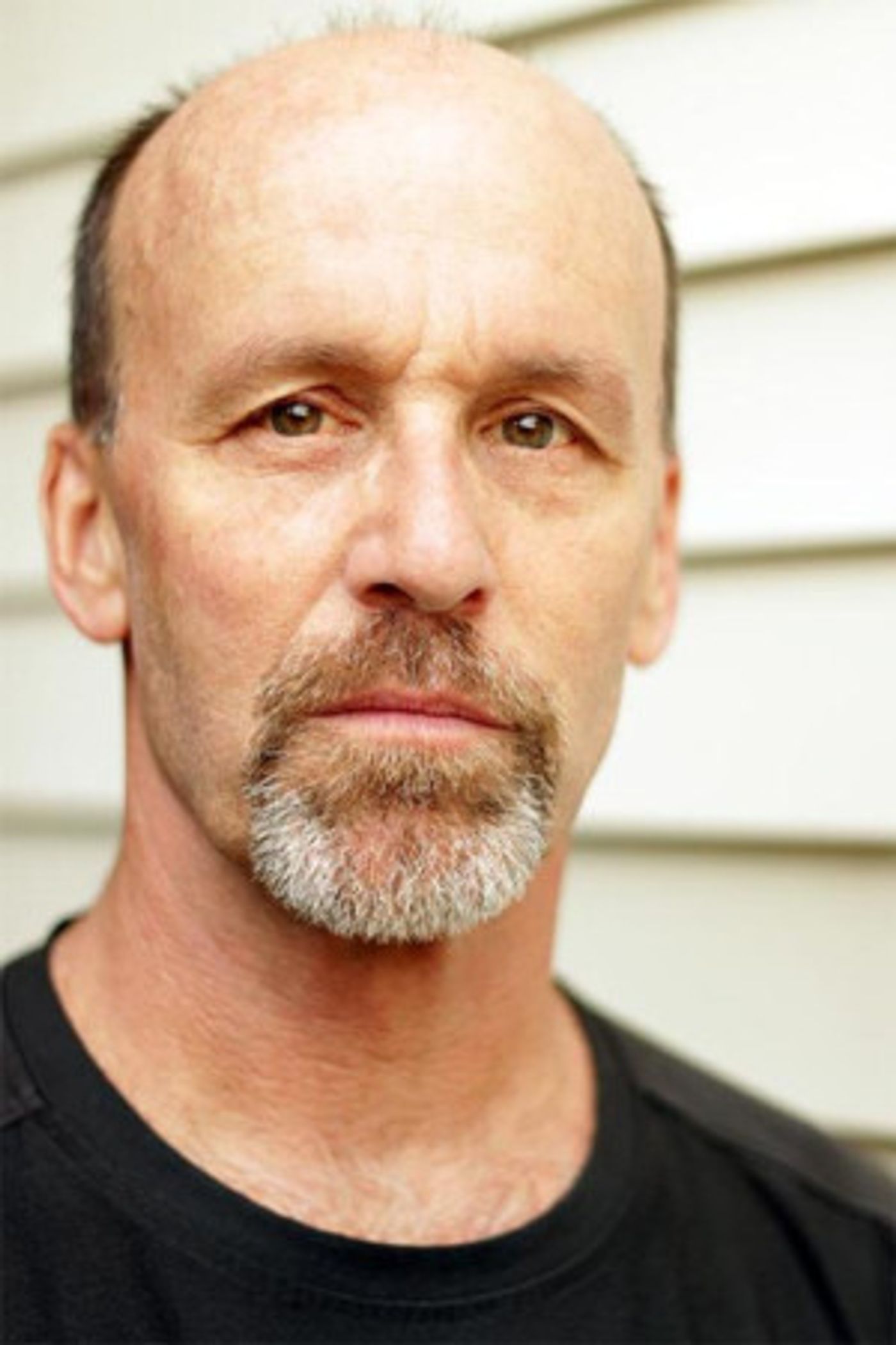 In A WALK ON THE BEACH Jack Coggins Cast As Sculptor Of Kennedy Statue  Image