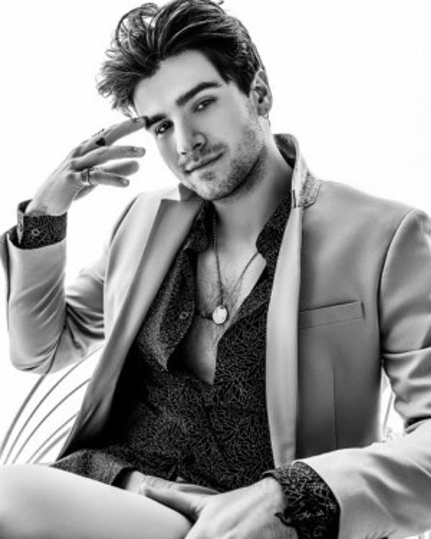 Pop Artist Matt LeGrand Makes A Grand Entrance On The Music Scene With New Single '12:00 AM'  Image