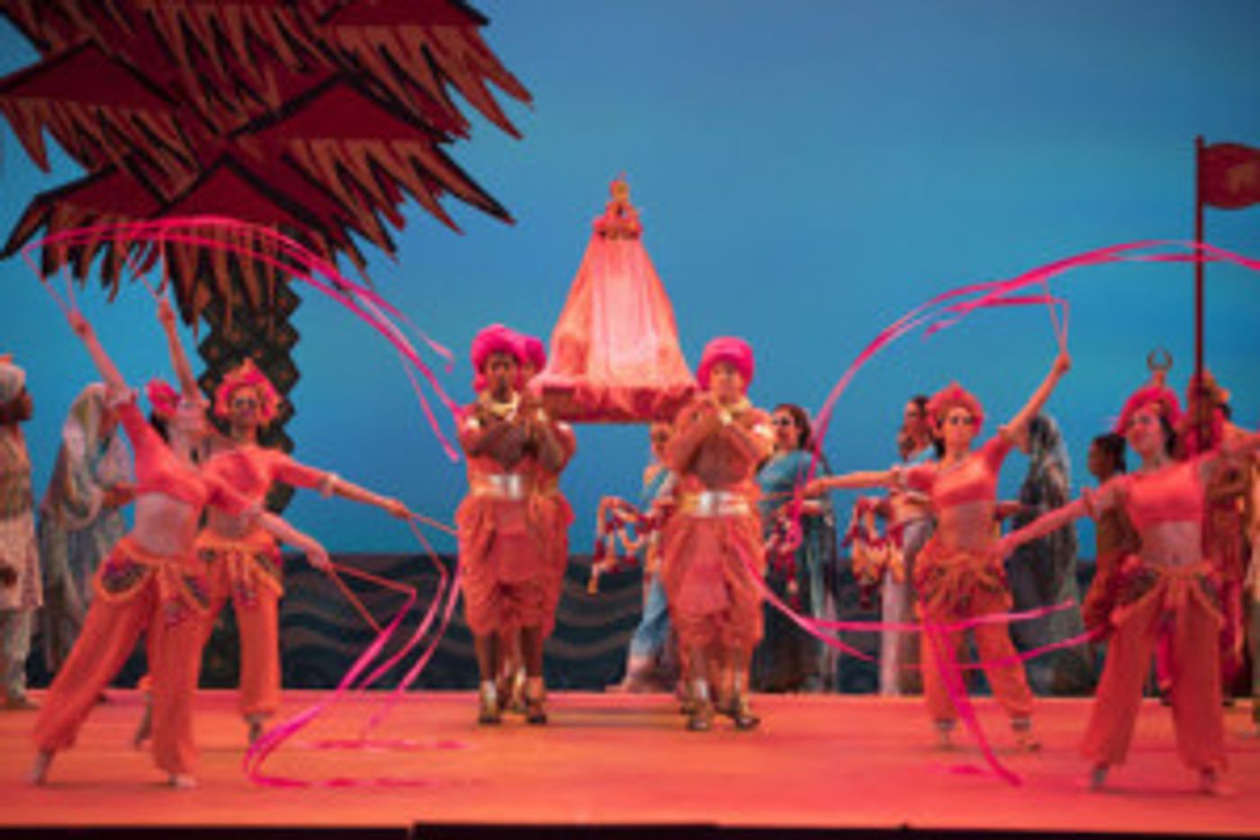 Lyric's THE PEARL FISHERS Opens Sunday, 11/19  Image