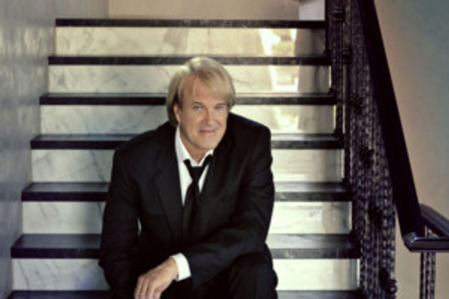 John Tesh Brings GRAND PIANO CHRISTMAS to Ridgefield Image