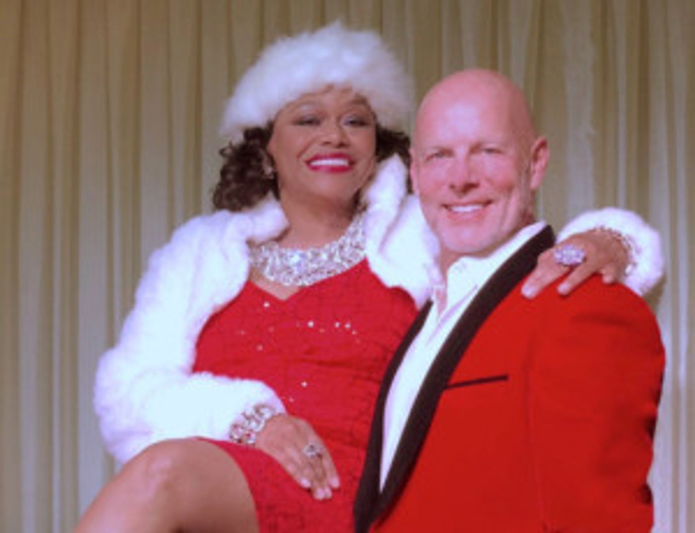 THE SNOW SHOW Comes to Dino's Backstage And The Celebrity Room  Image