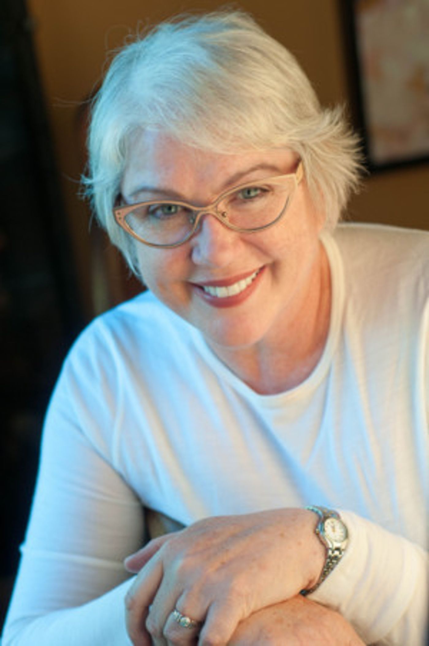 SNL Alum Julia Sweeney to Make Stand-Up Debut at The Second City  Image
