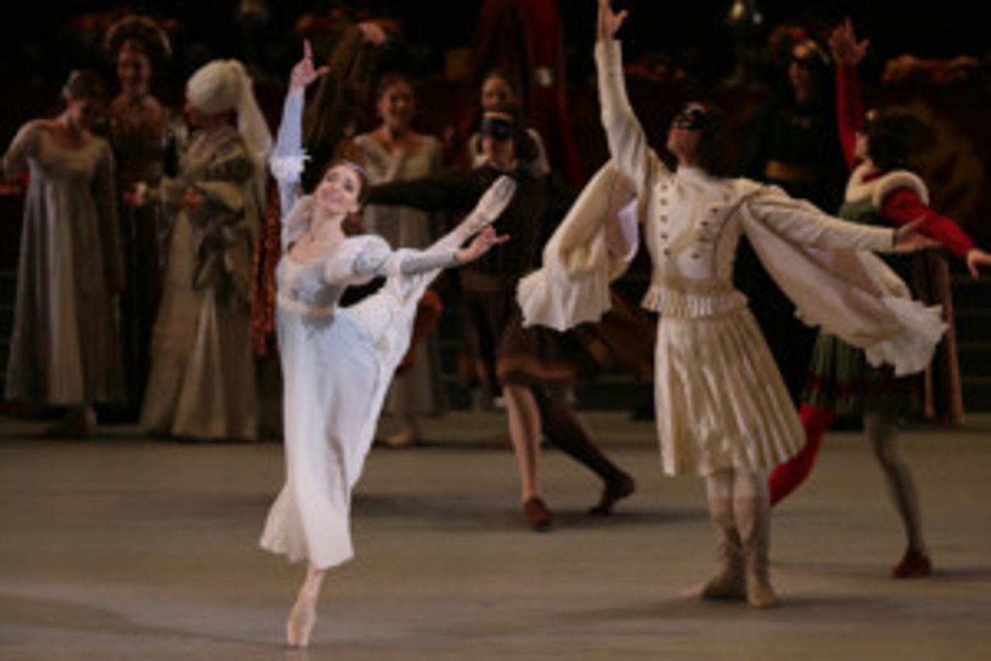 The Bolshoi Ballet to Dance ROMEO AND JULIET  Image