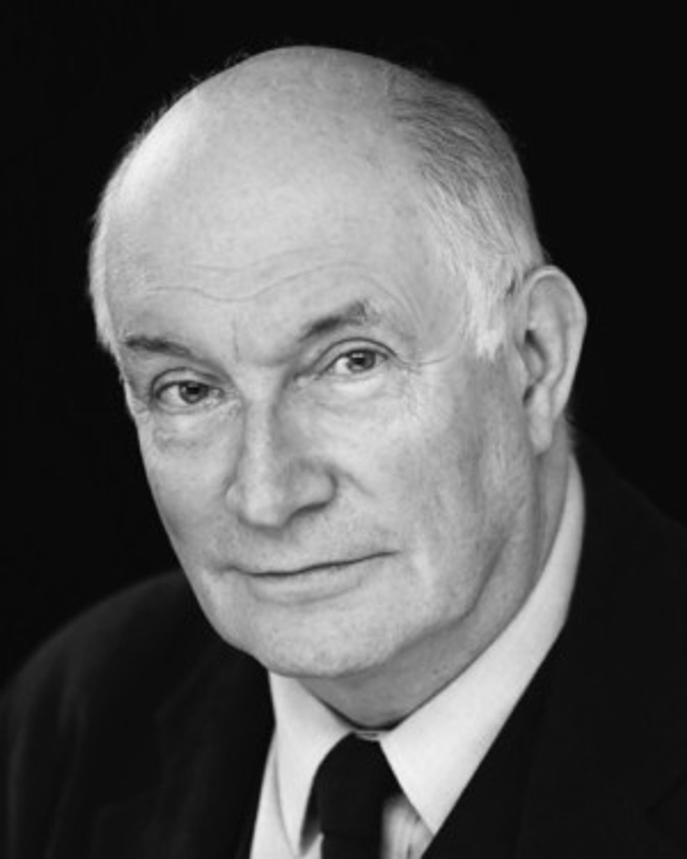 Simon Jones Joins The Cast Of FARINELLI AND THE KING On January 9  Image