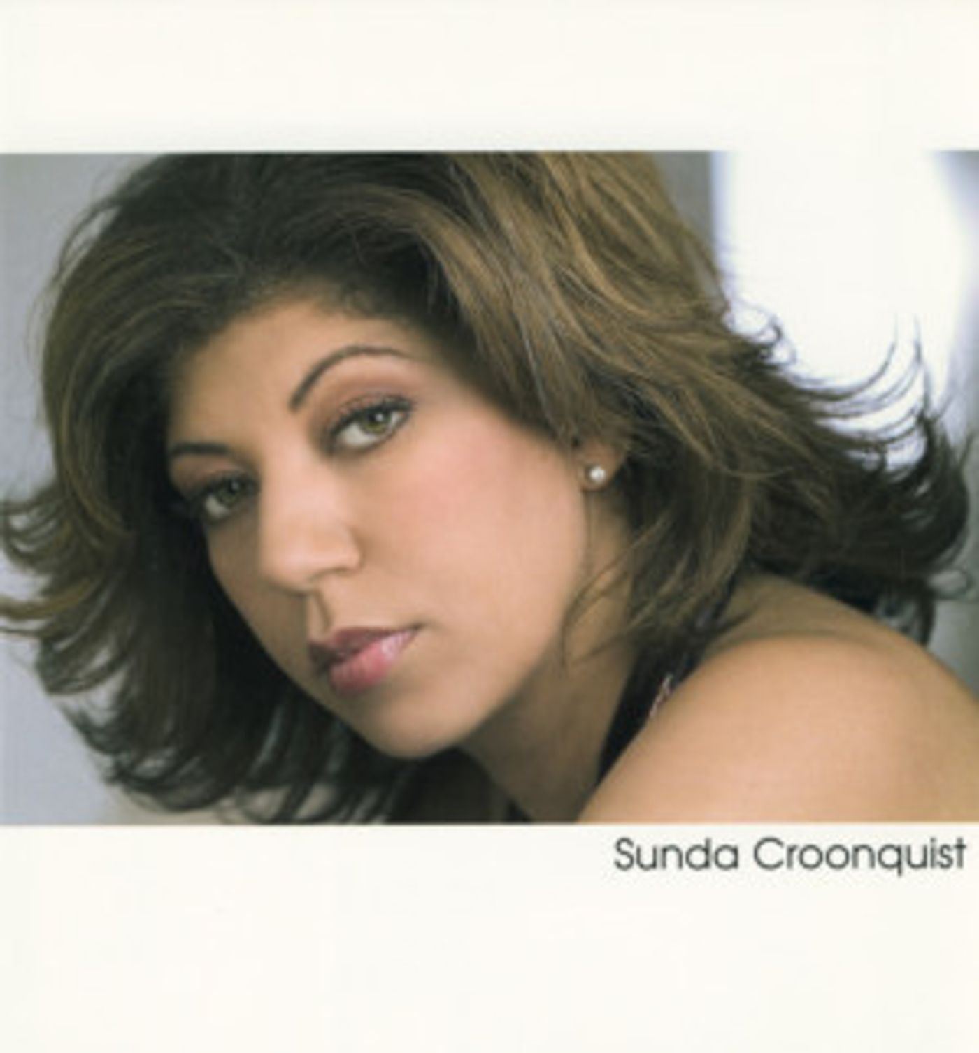 Comic Sunda Croonquist Hosts Femmes Fatales Showcase at Hollywood Laugh Factory  Image