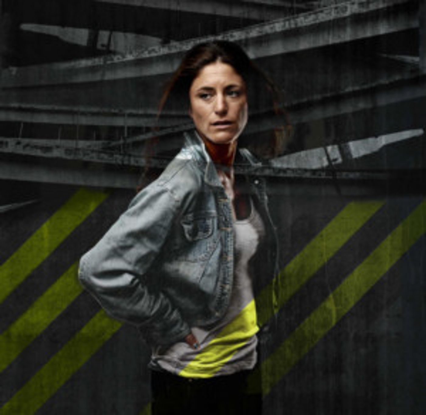 Working Class Immigrants Choose Survival Over The American Dream In IRONBOUND  Image