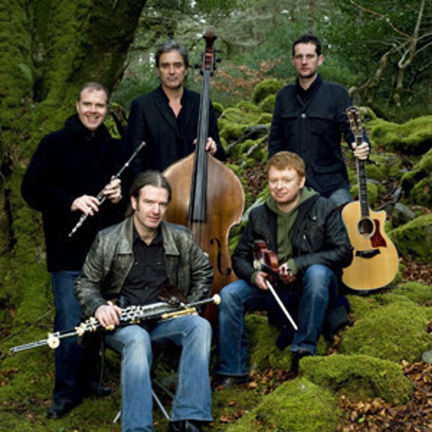 Cent. Stage Co. Presents LUNASA  Image
