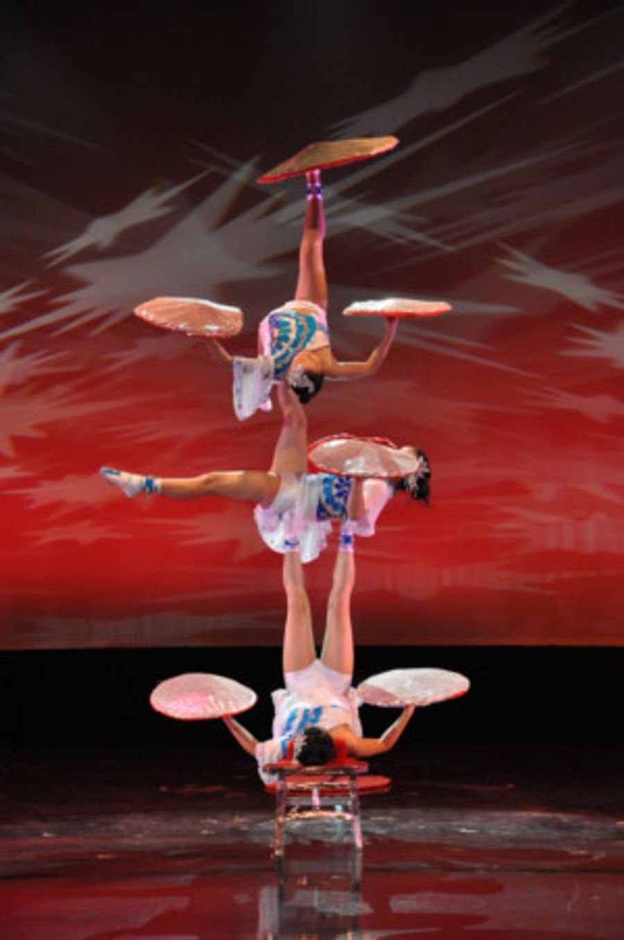 ACROBATS OF CHINA Come to Ridgefield, 3/18 Image