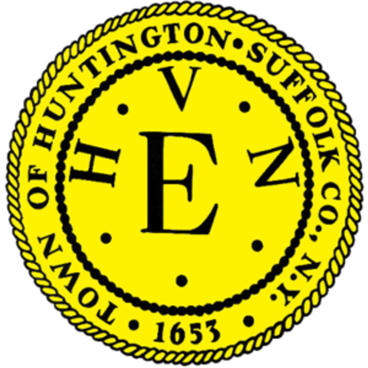 Family of Hero Killed In Parkland Shooting Join Town Of Huntington For Candlelight Vigil   Image