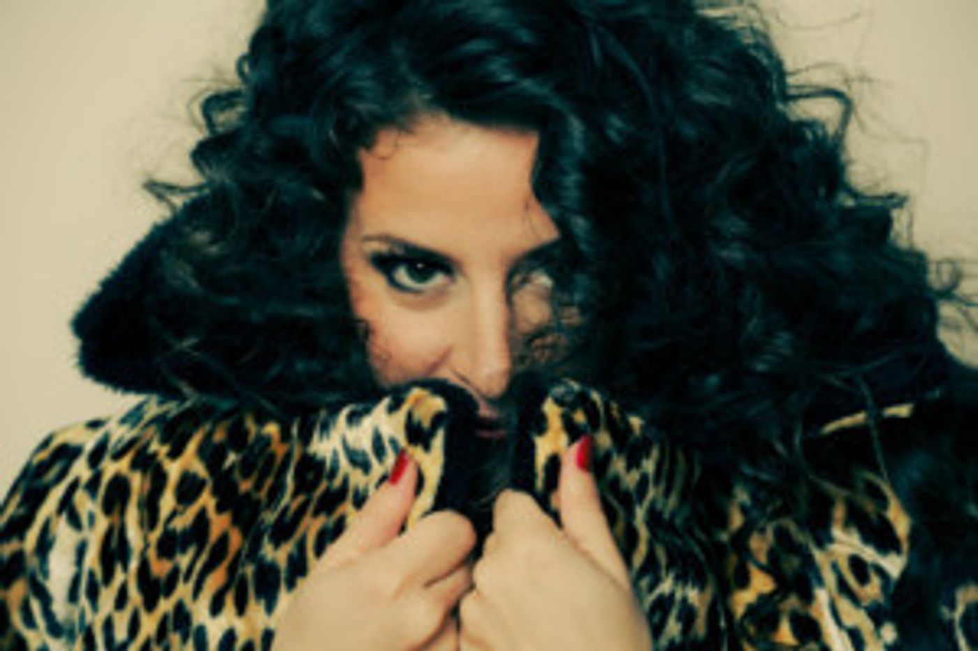 Amy Lynn & The Honey Men To Mesmerize Milford  Image