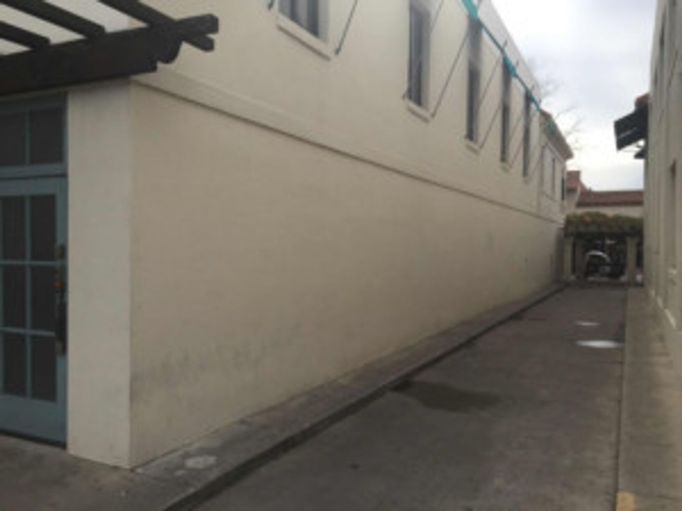 Calling All Artists! Submissions For Granada Plaza Mural Project Now Open  Image