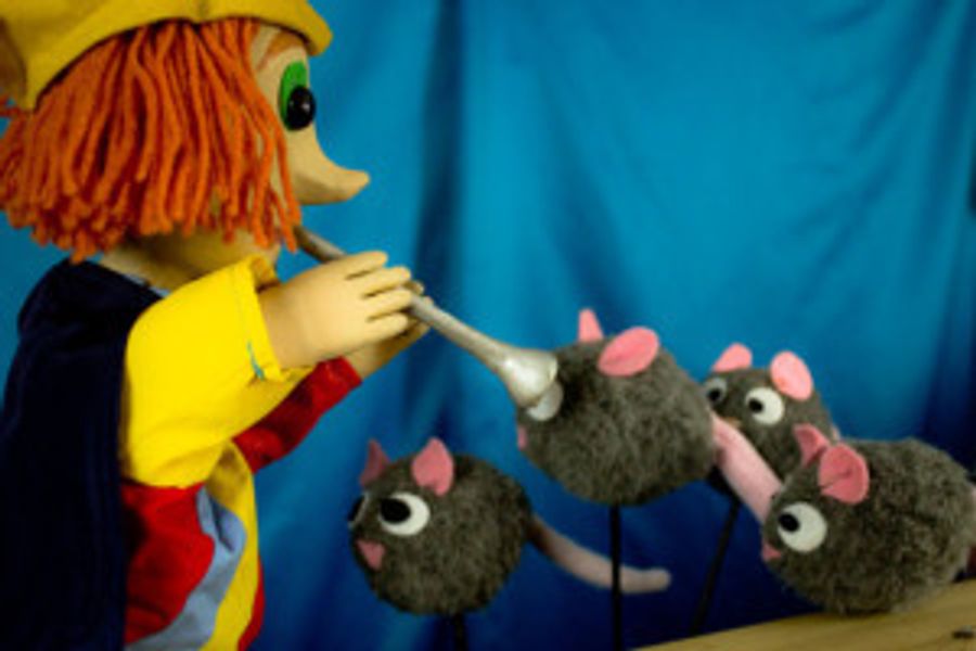 The Ballard Institute And Museum Of Puppetry Presents THE PIED PIPER OF HAMELIN Image
