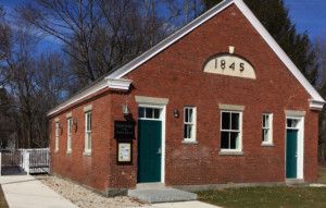 Sunday Programs Announced At Pontine's Plains School  Image