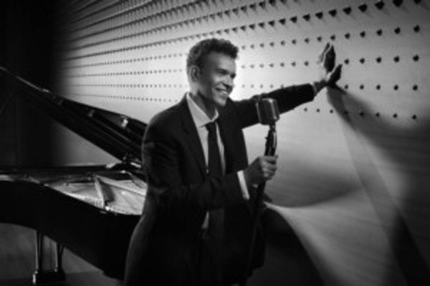 Broadway's Brian Stokes Mitchell Comes To Enlow Recital Hall, 4/28  Image