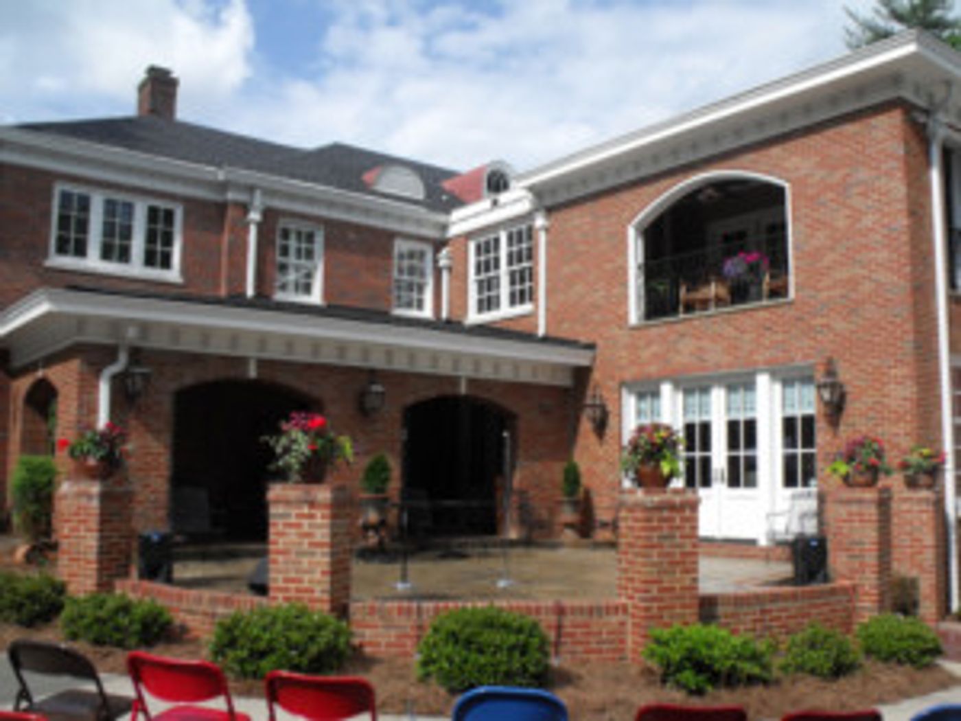 Roxy Regional Theatre To Unveil 36th Season At HAPPENIN' AT THE HOLLEMANS' Today  Image