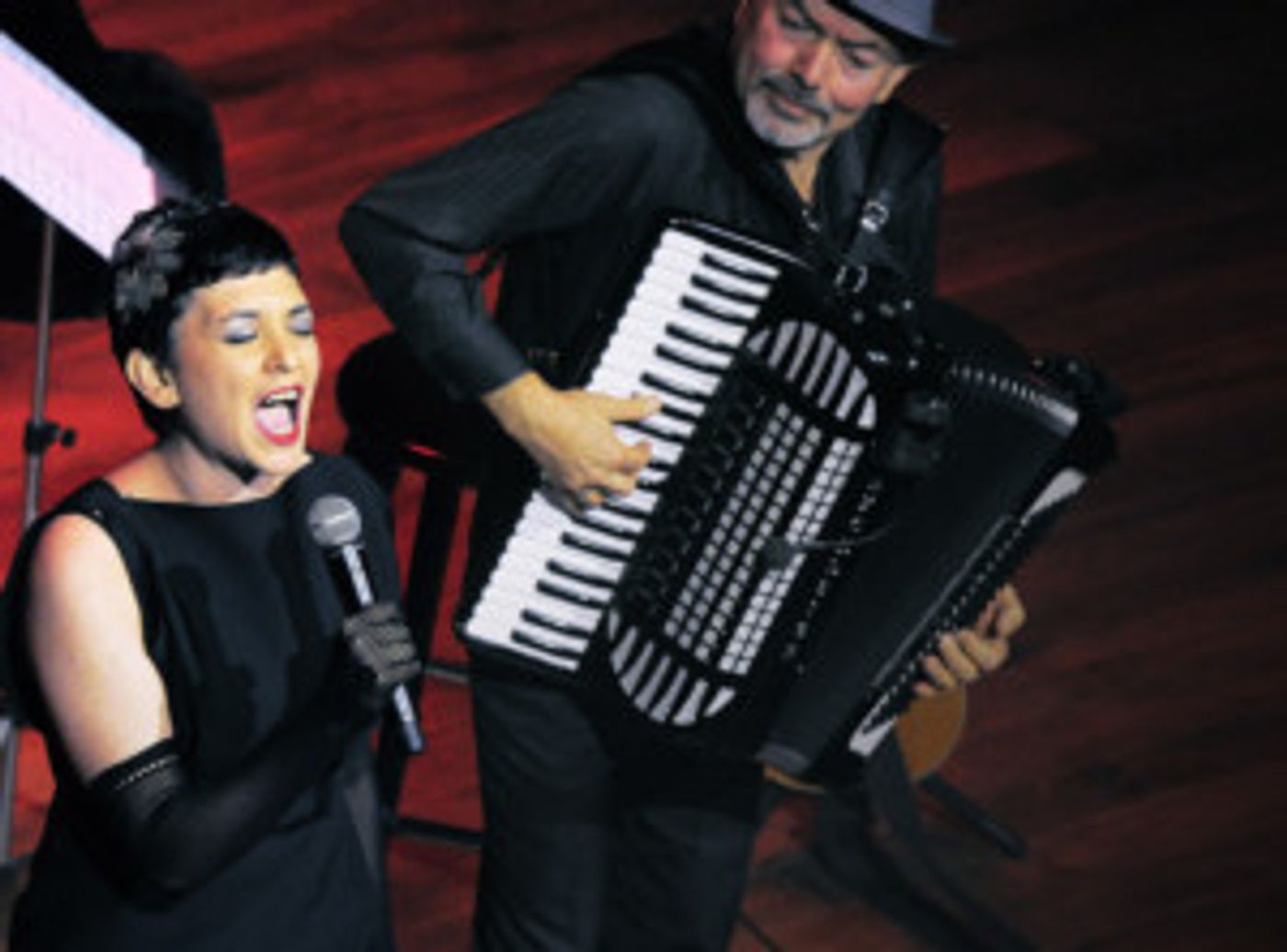 Yael Rasooly Brings International Cabaret To NYC  Image