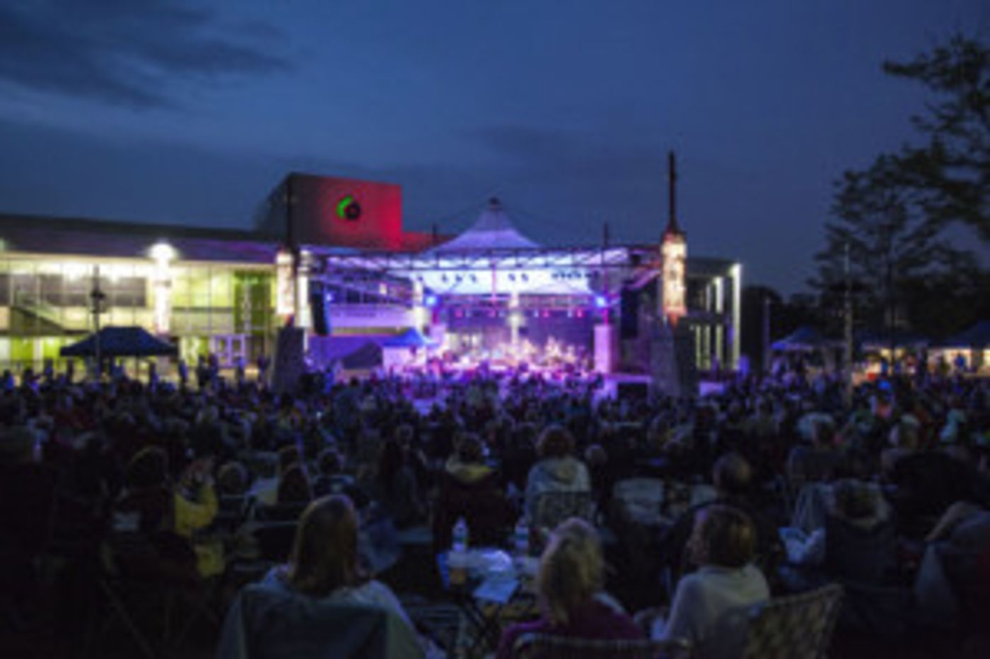Lakeside Pavilion Free Outdoor Summer Series Of Films And Concerts Includes Three New Components  Image