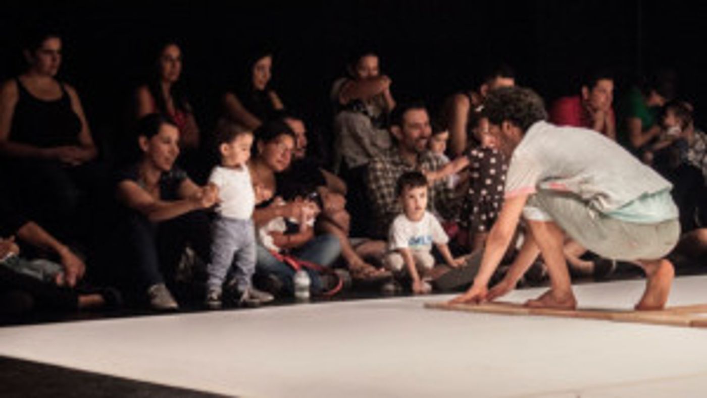 Niños De Seis Meses A Tres Años No Deben Perderse Pulsar, Obra De Teatro Para Tocar, Transformar Y Construir  Image