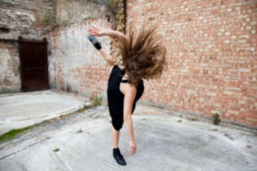 Roberta Jean Presents BROCADE as Part of the Made in Scotland Showcase Image