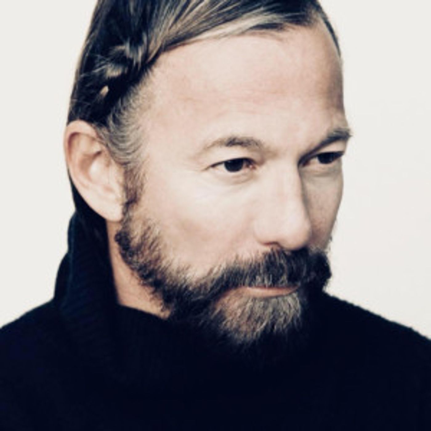 Powerful Performer Cortes Alexander Continues Popular Residency At Upstairs At Vitello's With Swell Standard Time  Image