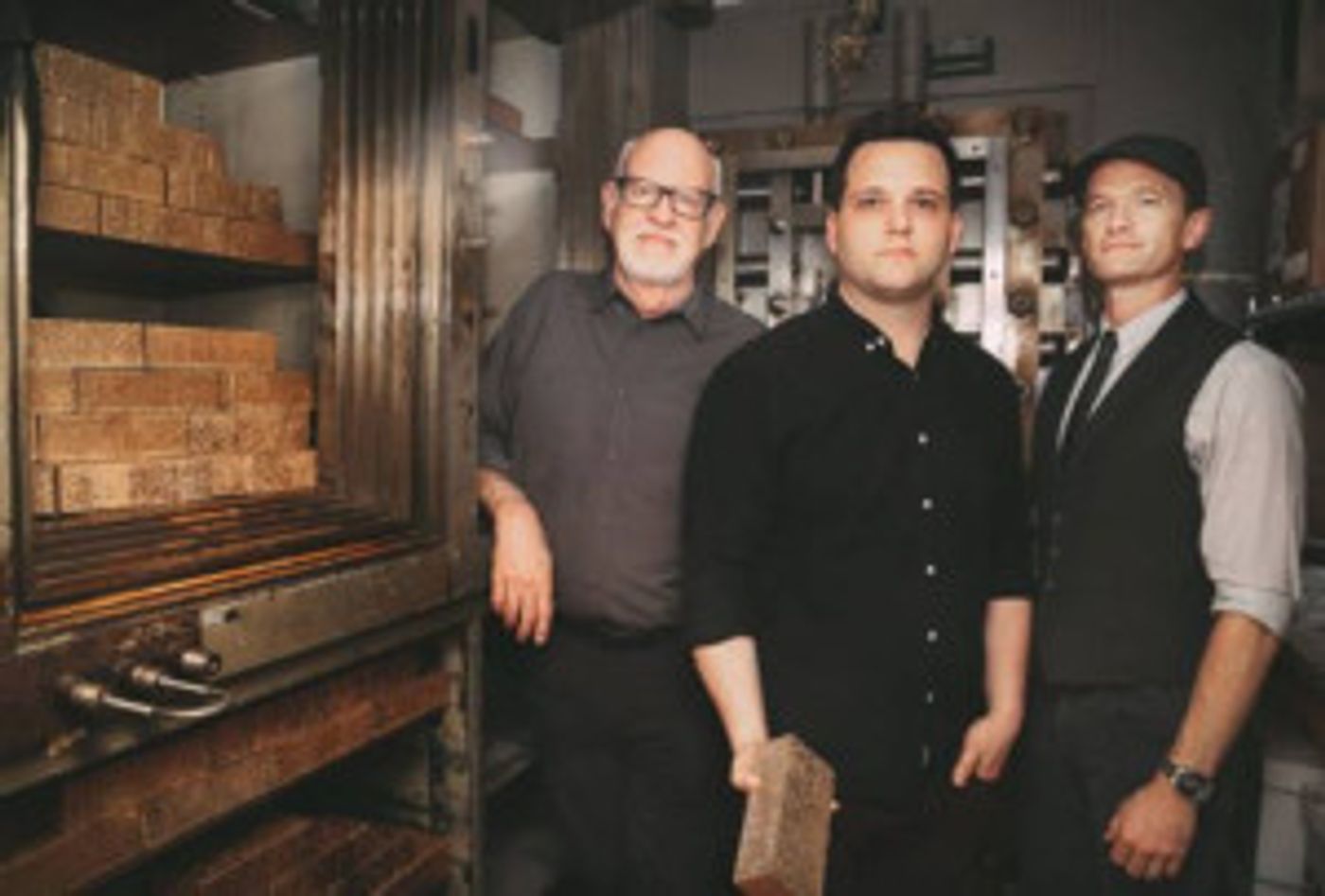 IN & OF ITSELF Enters Final Weeks Celebrating 500 Performances At Daryl Roth Theatre  Image