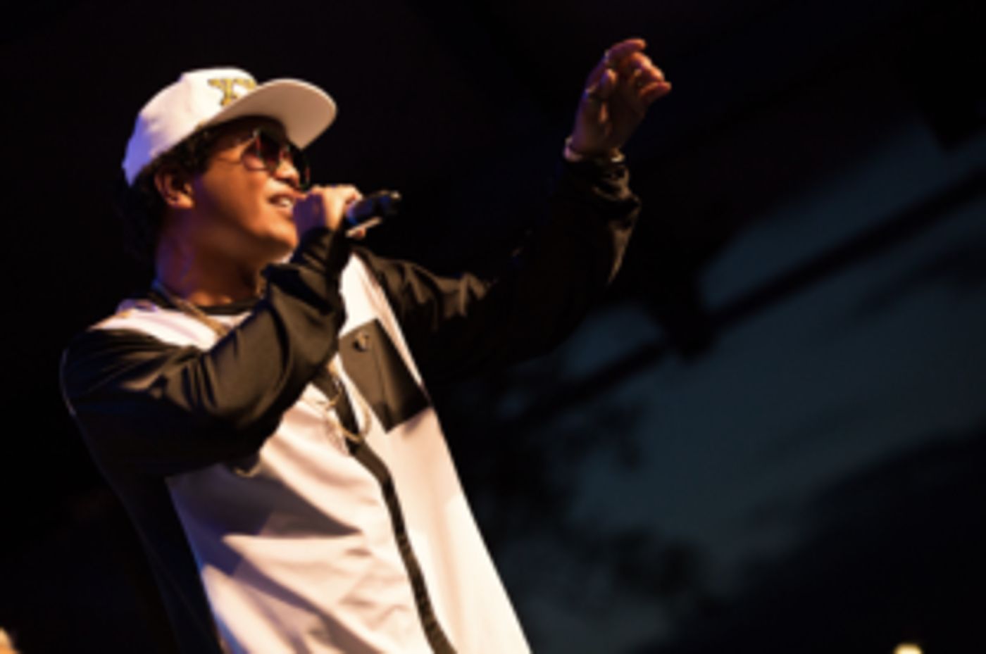 Wolverhampton Grand Theatre Presents A Tribute To Bruno Mars '24k Magic'  Image