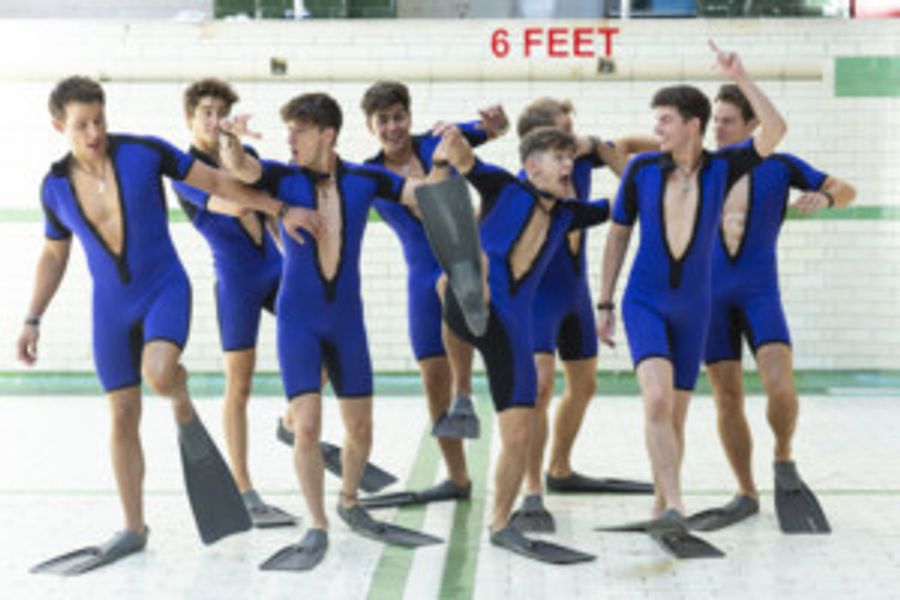 MAMMA MIA! Cast Cools Off At Manchester's Historic Victoria Baths Image