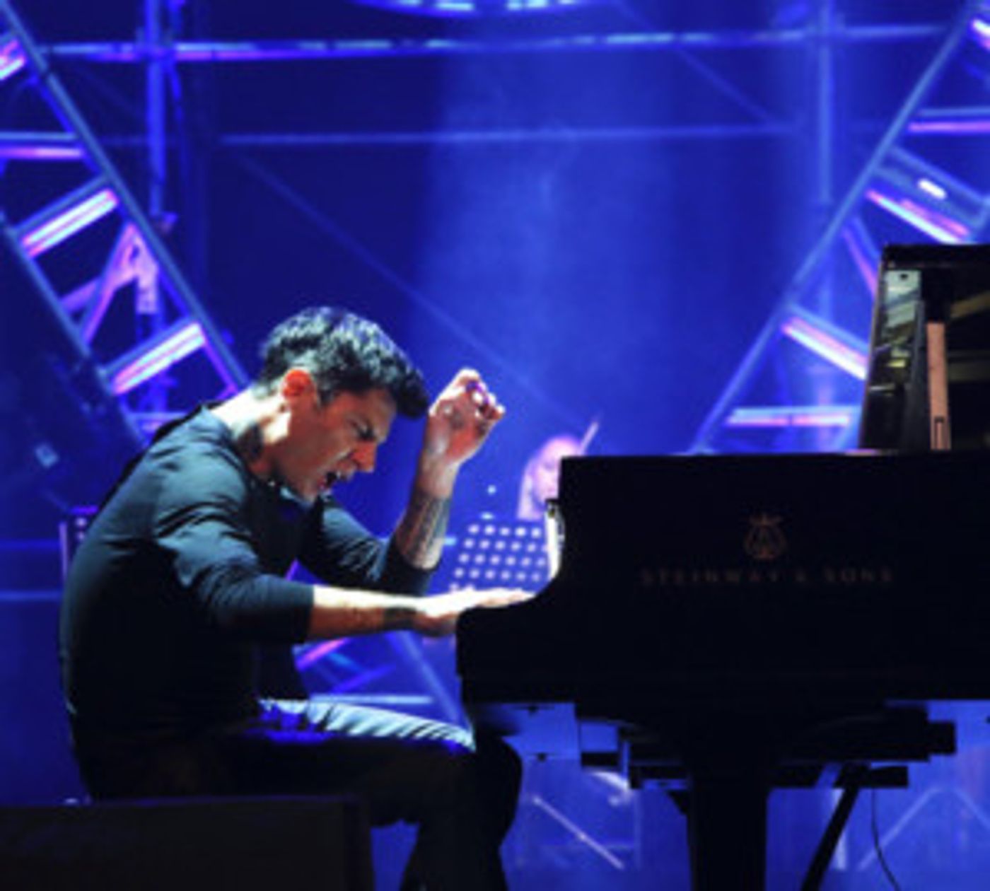 MAKSIM MRVICA Announces 2018 Australian Tour  Image