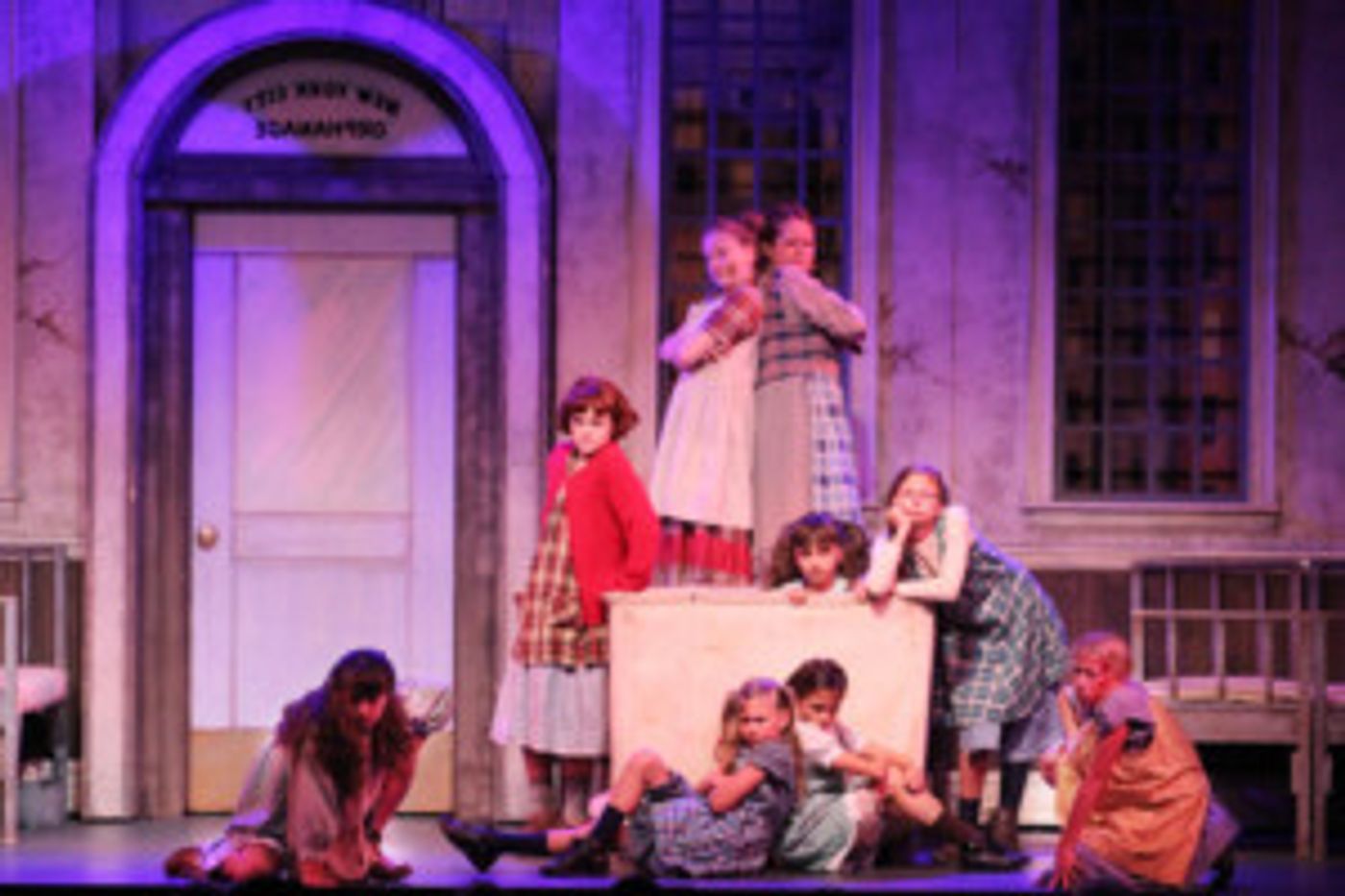 Seventeen Local Children Perform In Broadway Palm's ANNIE  Image